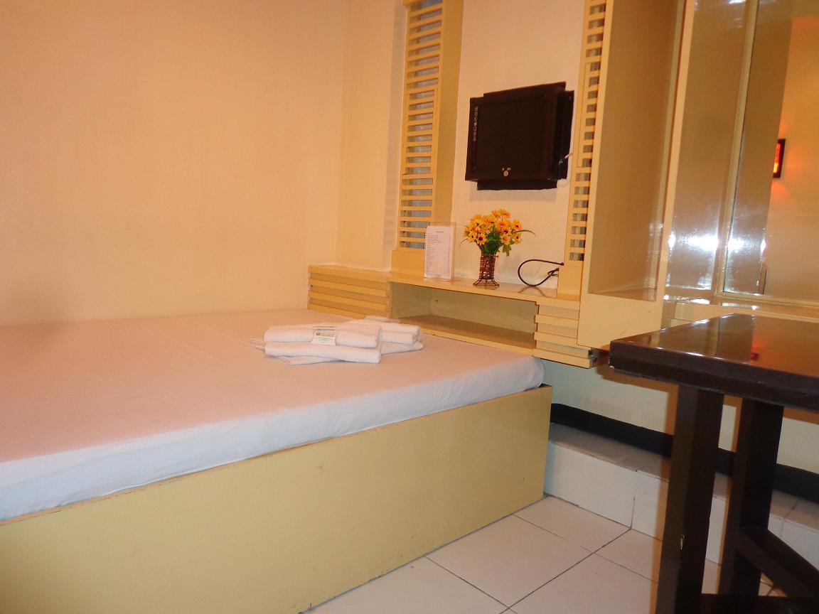 马尼拉 Oyo 191 Paradise Apartelle酒店 外观 照片